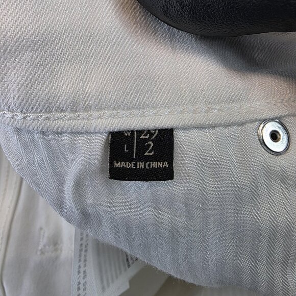 Abercrombie & Fitch Shorts Womens 29 White Denim Distressed Frayed Hem Cuffed - Picture 9 of 12